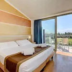 Rivus Hotel
