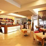 Hotel Rivus 3*