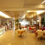 Rivus Hotel 3*