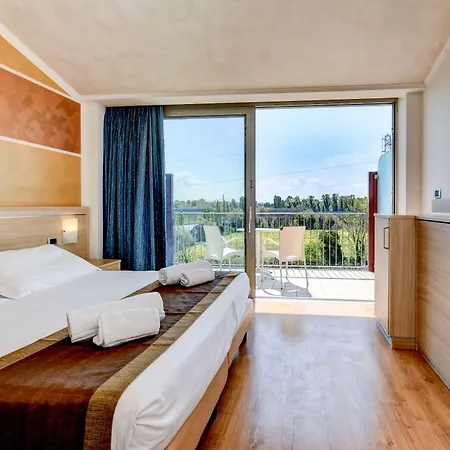 Hotel Rivus 3*