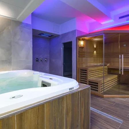 Rivus Hotel