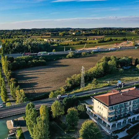 Hotel Rivus Peschiera del Garda