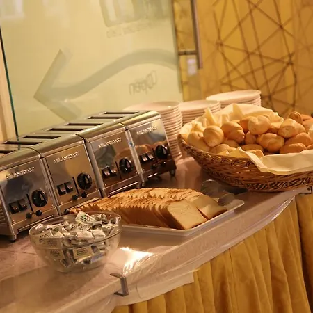 Rivus Hotel 3*